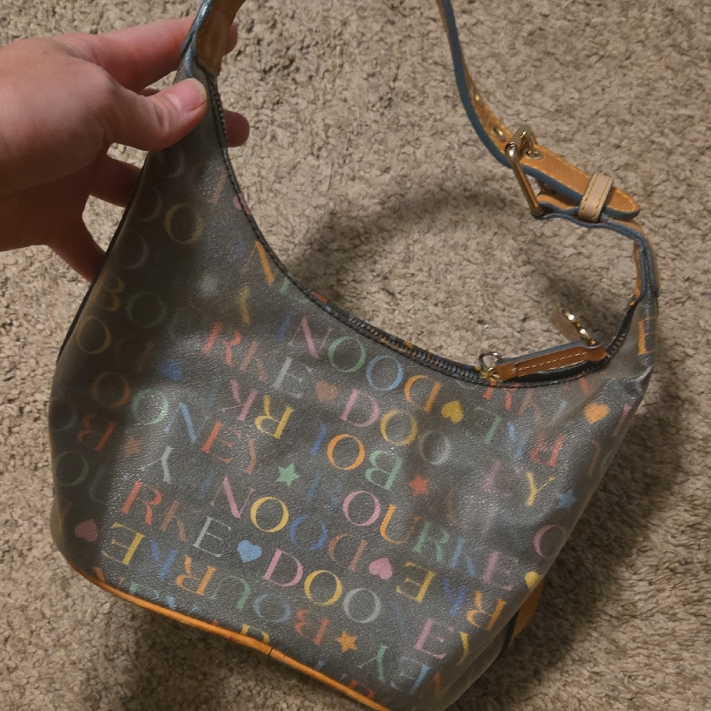 Dooney And Bourke Purse